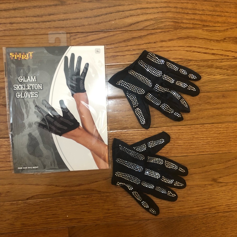 Glam Skeleton Gloves NWT